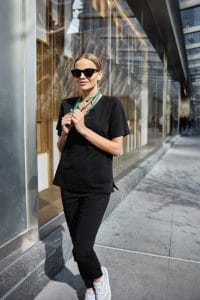 Women’s medical blouse scrubs basic BLACK