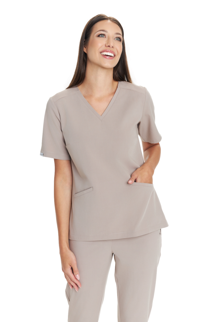 Camicetta medica SCRUBS di colore LATTE della collezione BASIC. Abbigliamento medico MED&BEAUTY