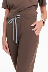 Zdravotnické kalhoty dámské joggers scrubs Basic CHOCOLATE