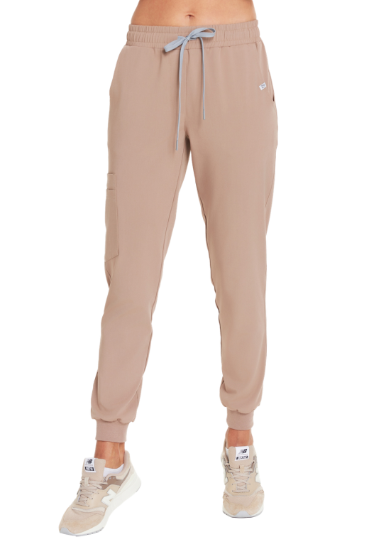 Spodnie medyczne damskie joggery SCRUBS w kolorze CAPPUCCINO z kolekcji BASIC. Odzież medyczna premium MED&BEAUTY medandbeauty