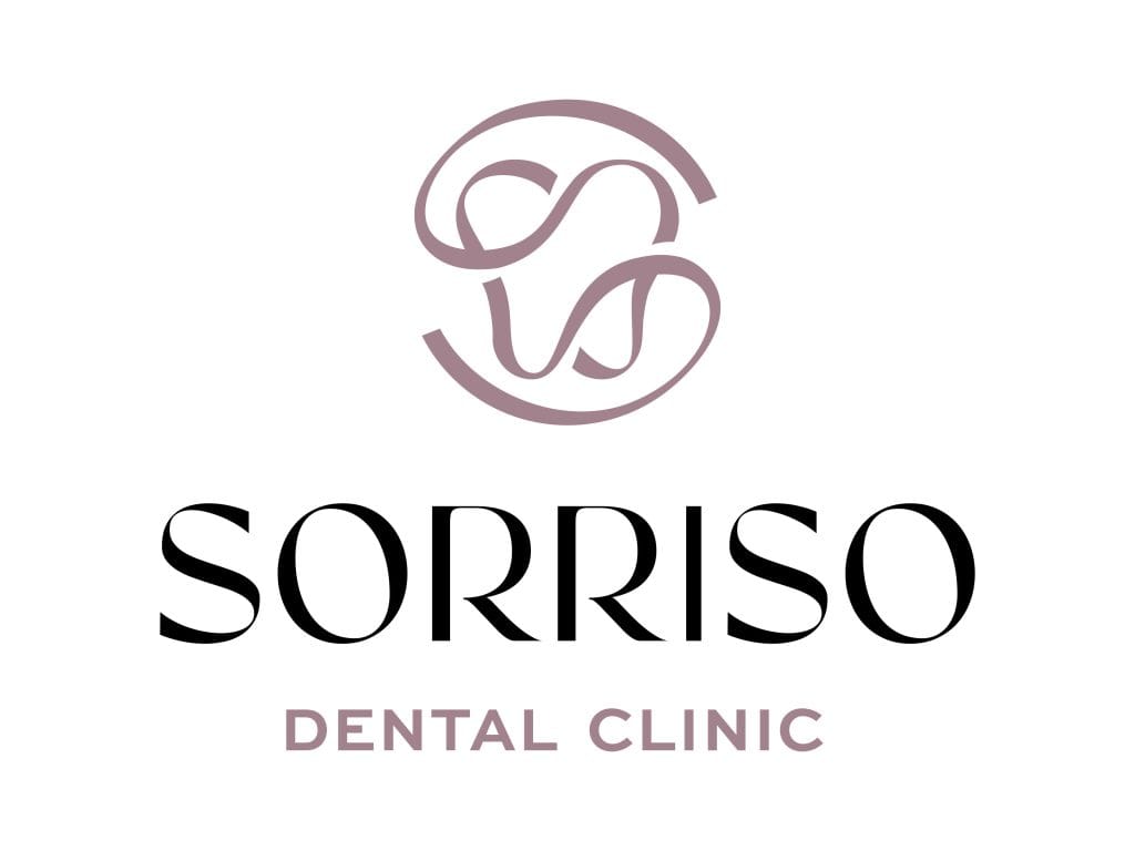Logo kliniki stomatologicznej Sorriso z motywem zęba