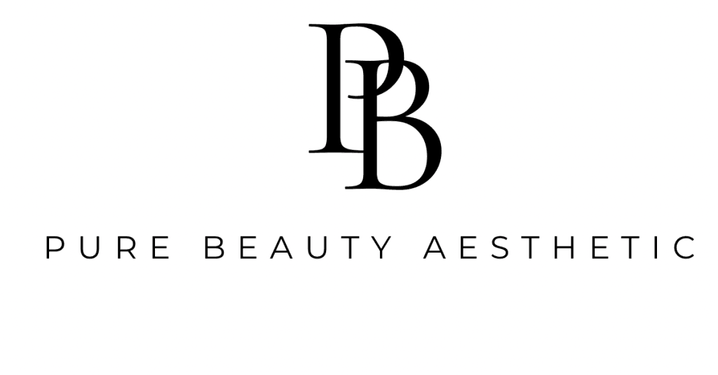 Logo Pure Beauty Aesthetic w czarnej typografii na białym tle.