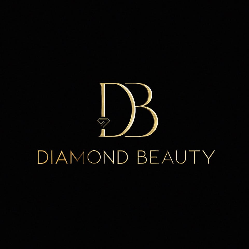 Logo Diamond Beauty w eleganckim złotym kolorze na czarnym tle