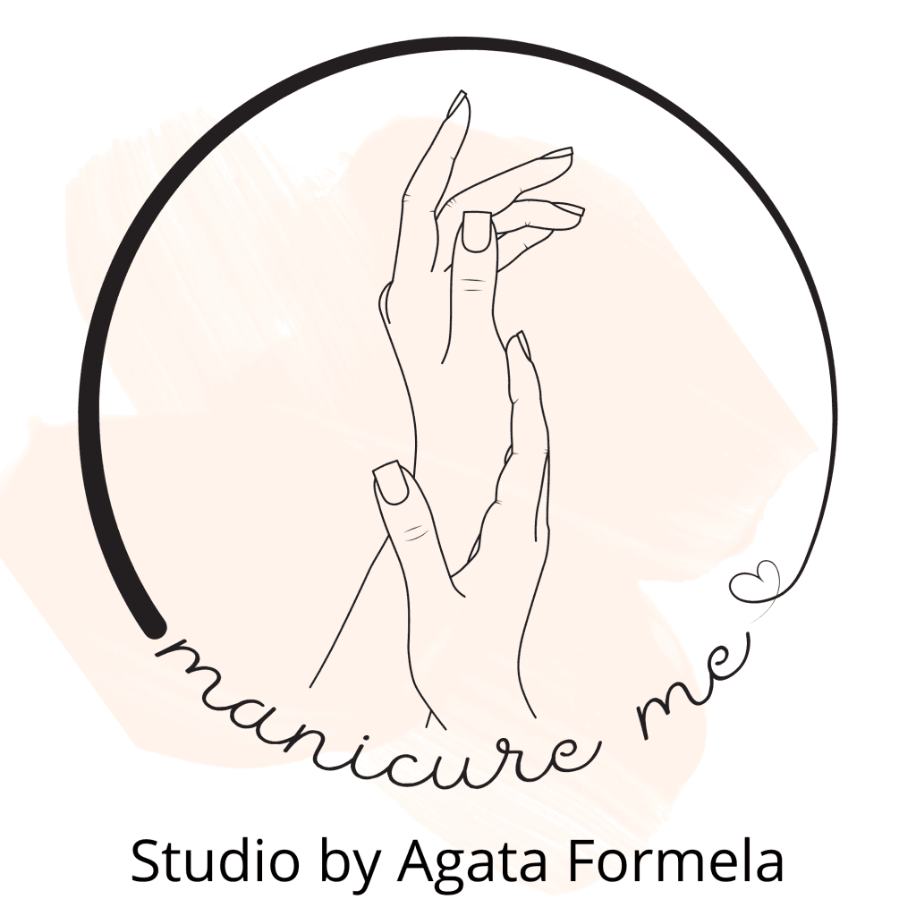 Delikatny rysunek dłoni z napisem manicure me w eleganckim stylu.