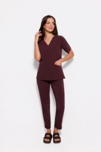 Women’s medical blouse scrubs basic Plum in chocolate