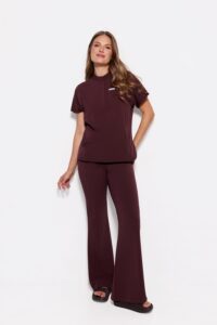 Spodnie medyczne damskie FLARE SCRUBS Basic ŚLIWKA W CZEKOLADZIE