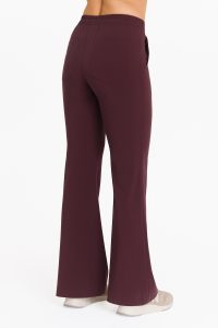 Dámské zdravotní kalhoty FLARE SCRUBS Basic Plum in CHOCOLATE
