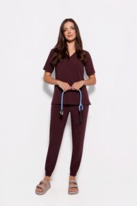 Spodnie medyczne damskie joggery scrubs Basic ŚLIWKA W CZEKOLADZIE