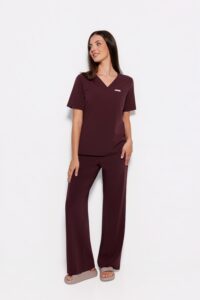 Dámske lekárske nohavice WIDE SCRUBS Plum v čokoláde