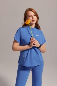 Bluzka medyczna damska scrubs Basic Flex ROYAL BLUE